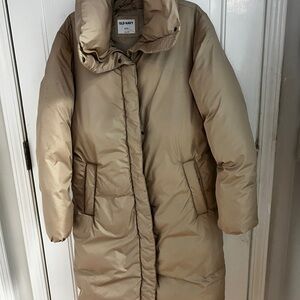 Old Navy Gold Puffer jacket/ Coat size S Tall